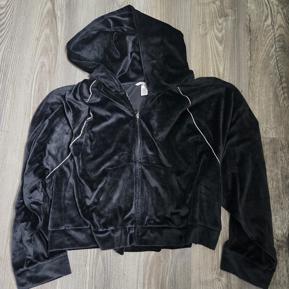 Victoria's Secret Black Velvet Garment - Picture 4 of 9